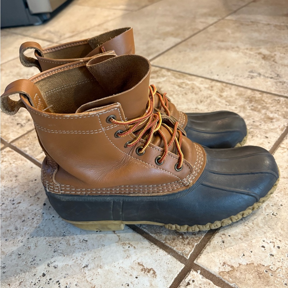 Men’s L.L. Bean Bean Boot 8inch size 9
